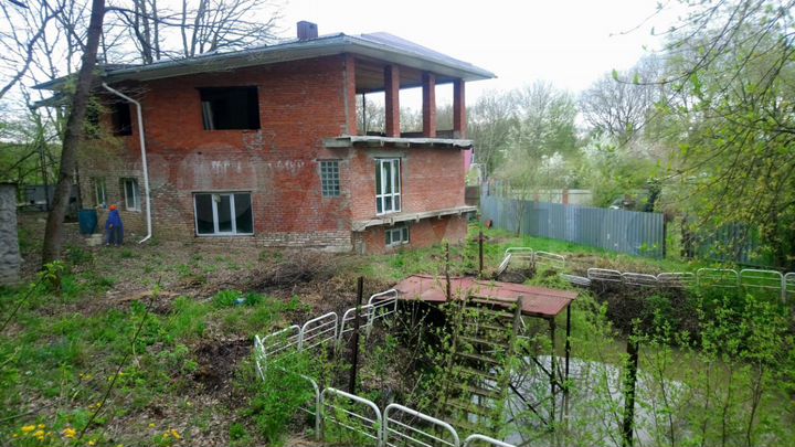 Коттедж 350 м² на участке 15 сот.