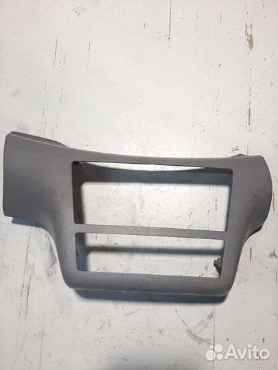 Рамка блока управления и магнитолы Almera Tino 1.8