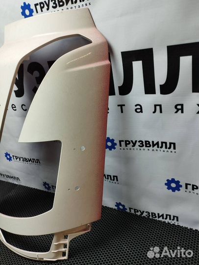 Окантовка левой фары Volvo FH5 84449120