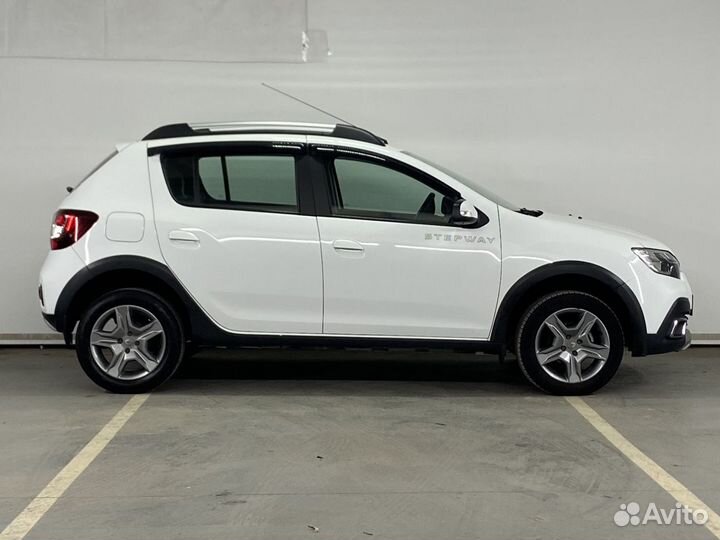 Renault Sandero Stepway 1.6 МТ, 2020, 29 990 км