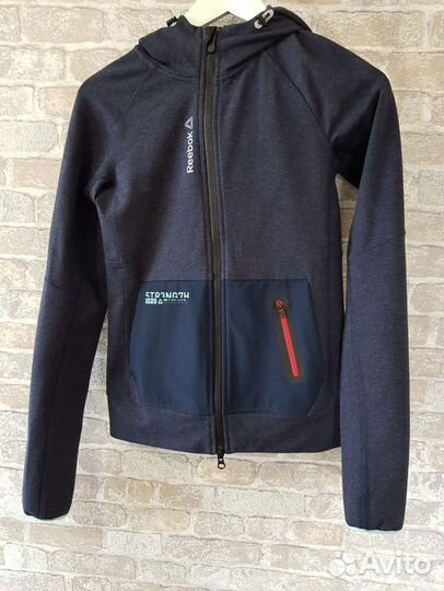 Спортивный костюм Reebok
