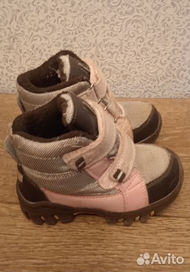 Демисезонные ботинки для девочки, размер 23