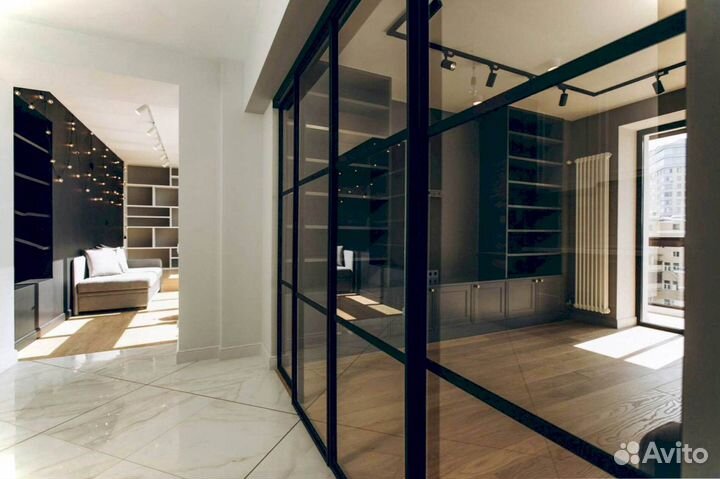 Раздвижная перегородка с матовым стеклом