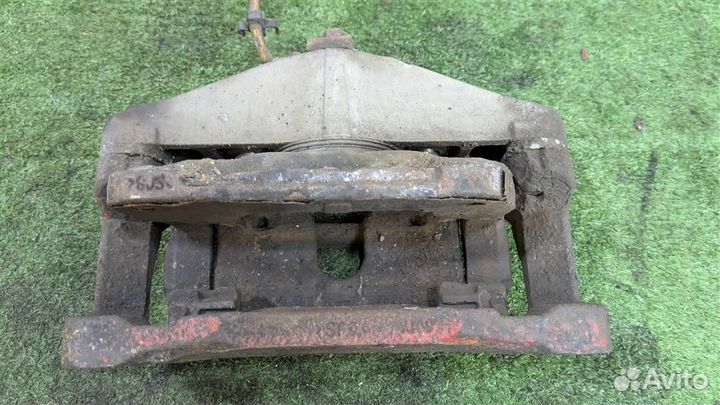 Суппорт тормозной передний правый Jaguar XF 2009