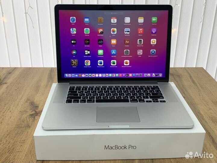 MacBook Pro 15 2016 / i7/16/512/ R9