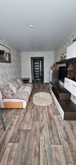 4-к. квартира, 90,7 м², 1/2 эт.