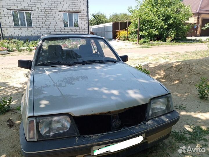 Opel Ascona 1.6 бензин в полный разбор