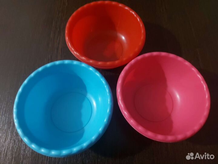 Пластиковые тарелки