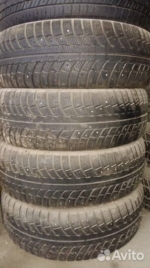 Gislaved Nord Frost 200 ID 235/65 R17 87S