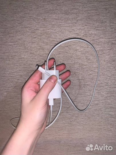 Оригинальная зарядка на iPhone (lightning + блок)