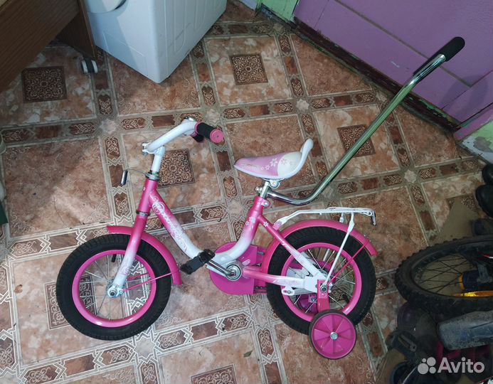 Велосипед с родит.ручкой 12 MaxxPro, на 2-3-4 года