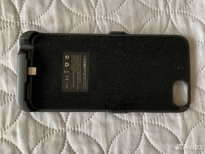 Чехол-аккумулятор Interstep для iPhone