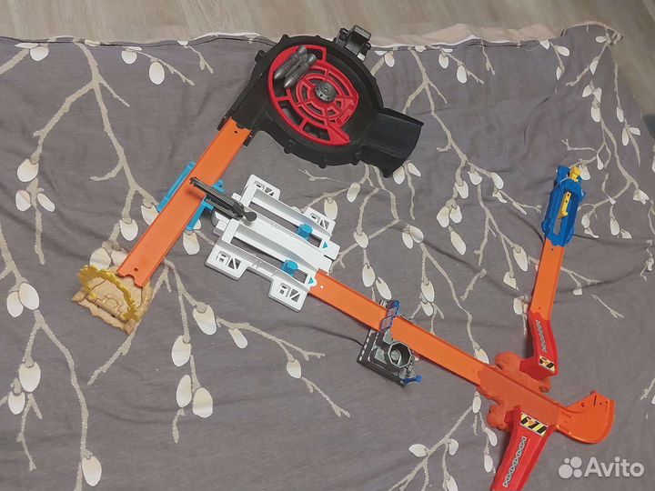 Трек Хотвилс