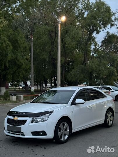 Chevrolet Cruze 1.8 AT, 2012, 185 000 км