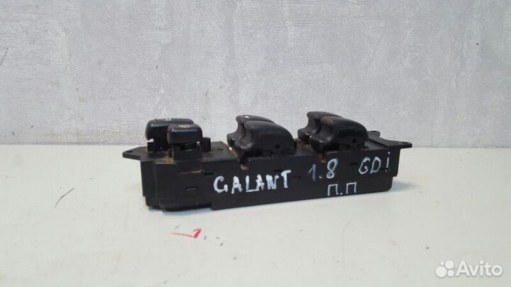 Блок управления стеклоподъемниками передний правый