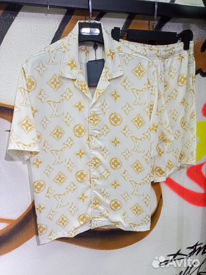 Летний костюм с шортами Louis Vuitton