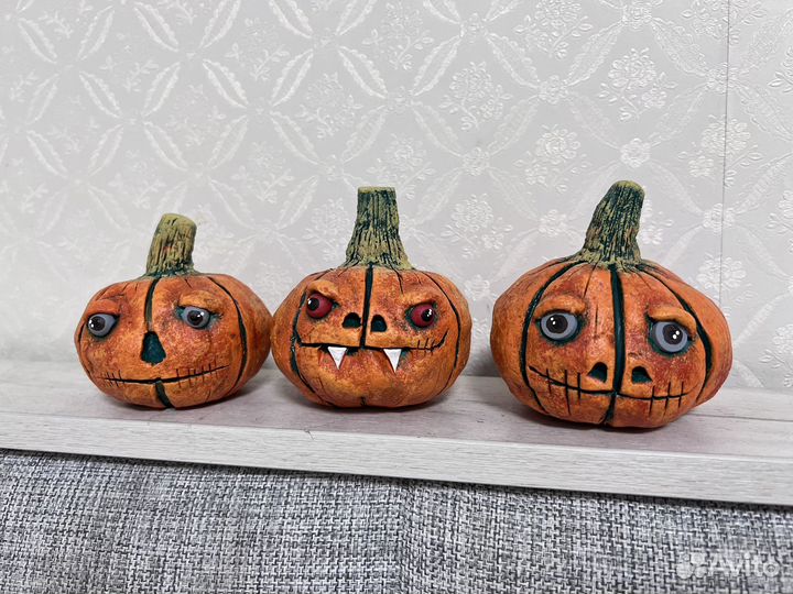 Декоративная статуэтка 