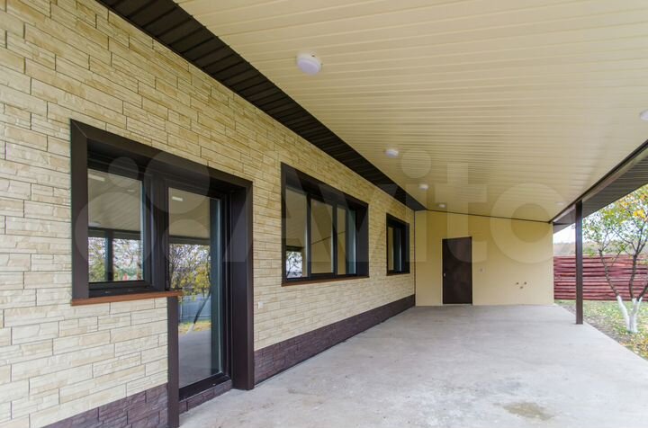 Дом 159,3 м² на участке 9,6 сот.