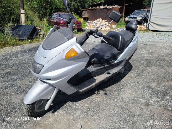 Макси скутер