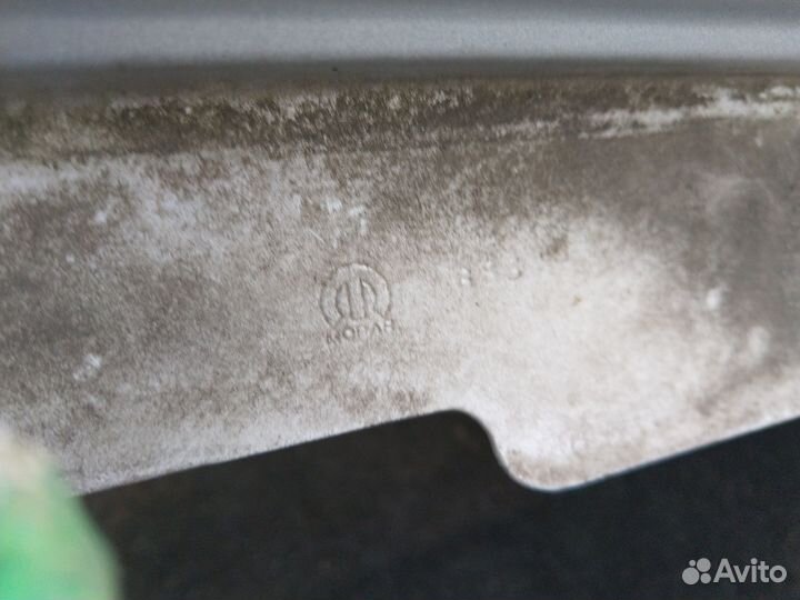 Крыло переднее левое Jeep Grand Cherokee WK2