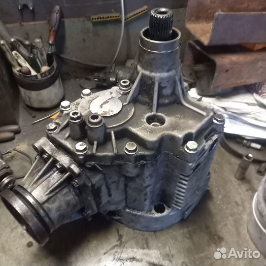 Раздаточная коробка volksvagen t5 2.5 AXD