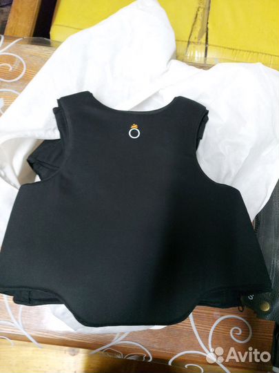 Защитный жилет для верховой езды