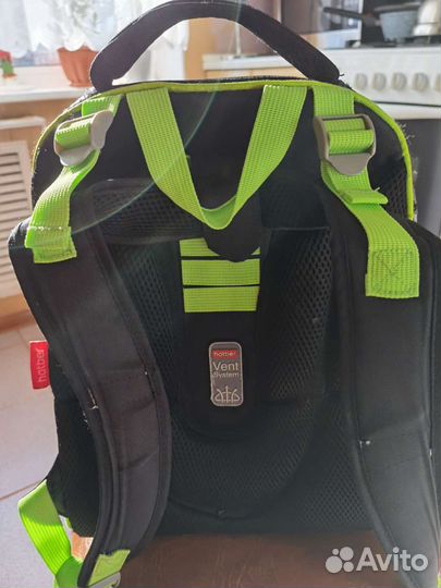 Школьный рюкзак