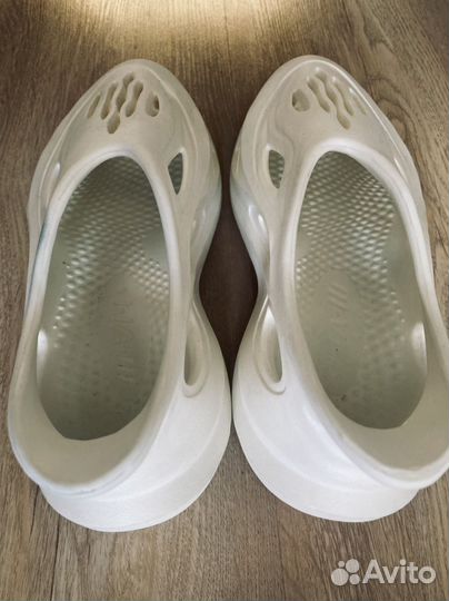 Кроссовки 361