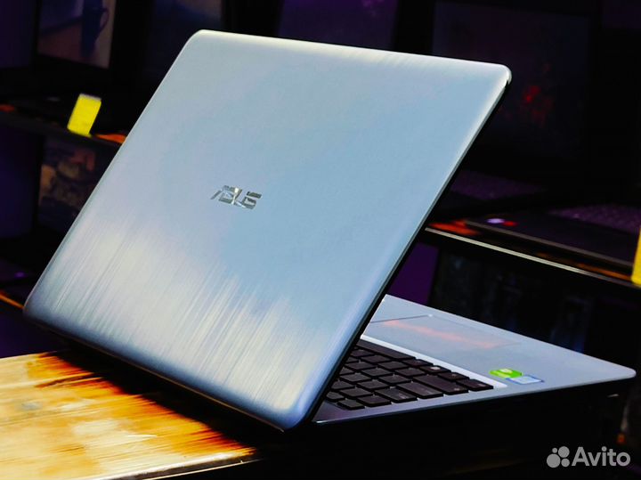 Ноутбук Asus для игр