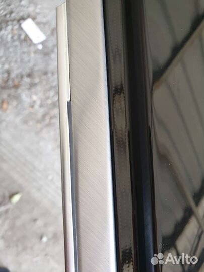 Декоративная накладка двери Touareg 3 cr7