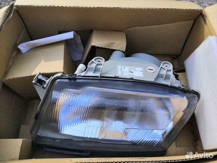 Фара левая Saab 9-3 (98-03)