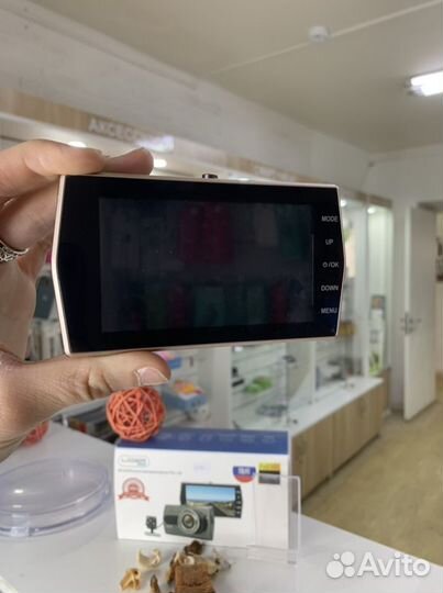 Видеорегистратор 2в1\с камерой заднего вида