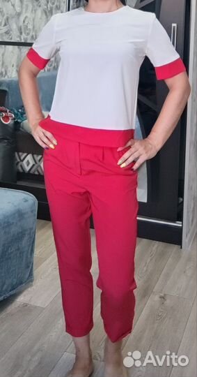 Брючный костюм женский 42 44