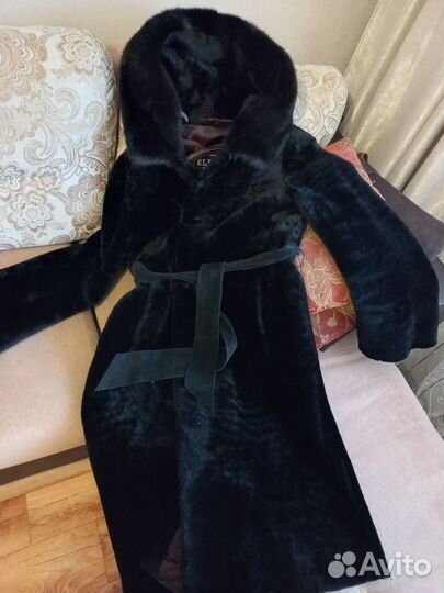 Продам мутоновую шубу