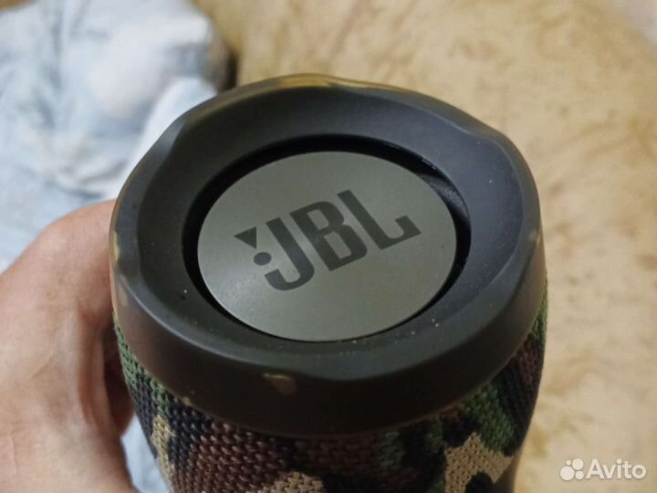 Колонка jbl charge 3