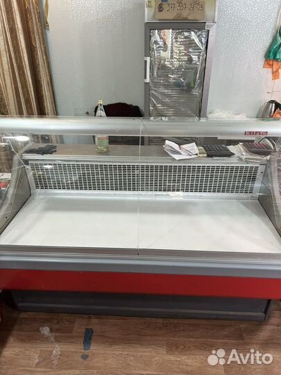 Холодильная витрина