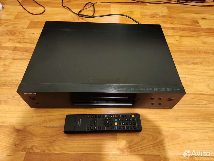 Blu-ray плеер Onkyo BD-SP809