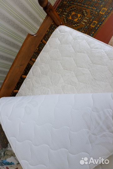 Кровать двуспальная с матрасом и топпером