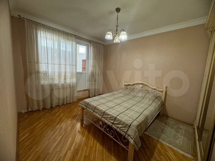 3-к. квартира, 102 м², 7/7 эт.