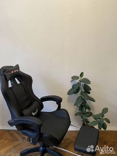 Кресло для игр. Игровое кресло с массажем