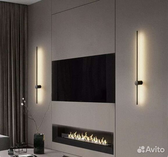 Настенный светильник-бра дизайнерский линейный