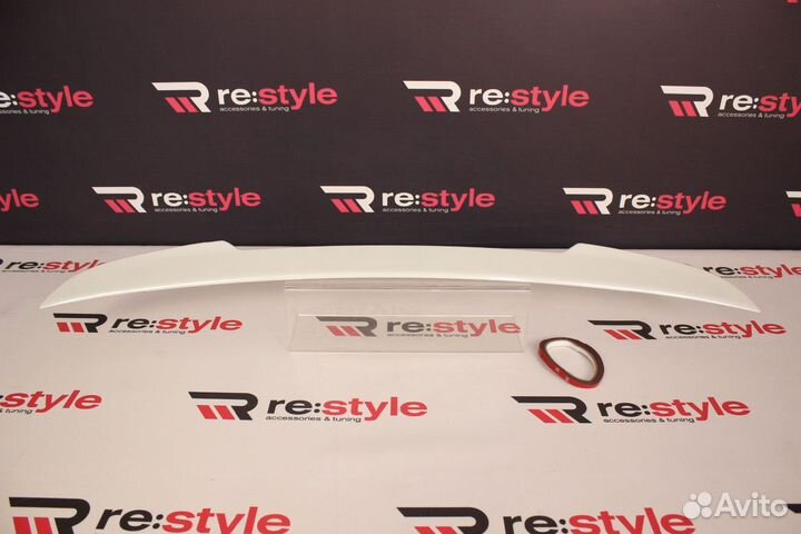 Спойлер Lexus IS250 с13г Белый перламутр