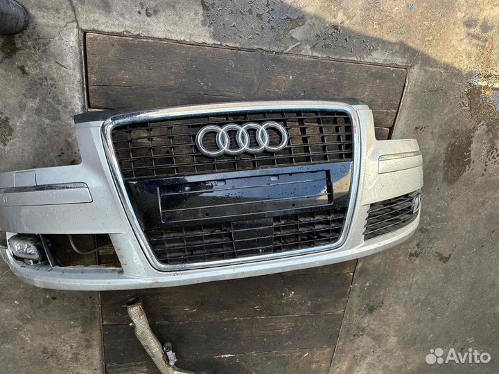 Бампер передний Audi A8 2009