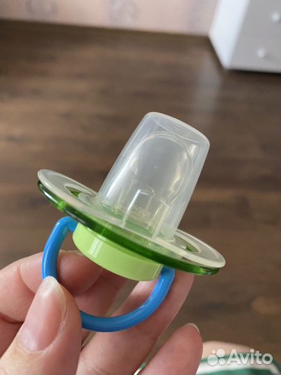 Соска пустышка avent 6 18 новая 2 шт
