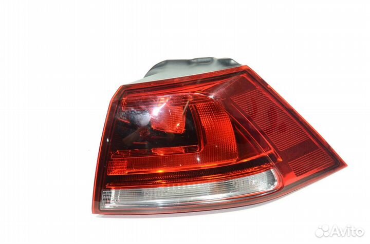 Фонарь наружний задний правый Volkswagen Golf 5G1