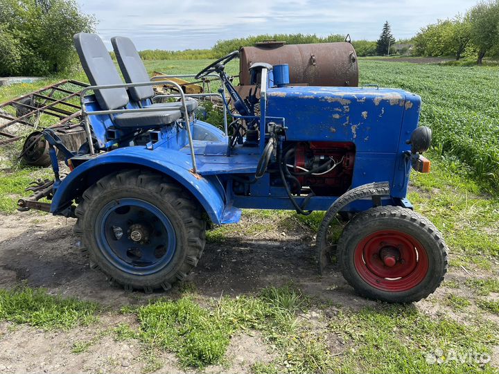 Мини-трактор, 2000