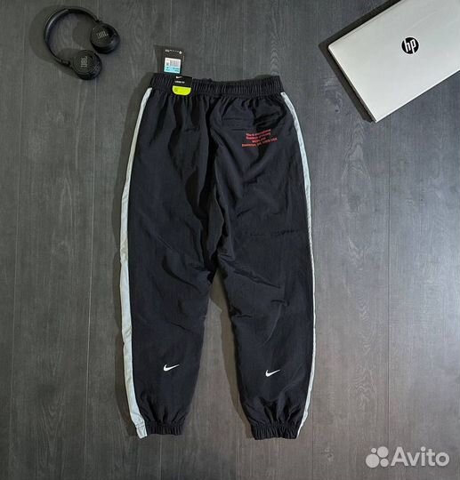 Спортивные штаны Nike Double Swoosh