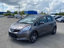 Honda Jazz 1.3 CVT, 2012, 146 824 км, с пробегом, цена 856 000 руб.