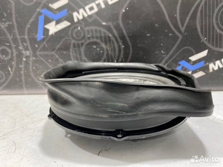 Динамик задний правый Volkswagen Touareg 7L AXQ