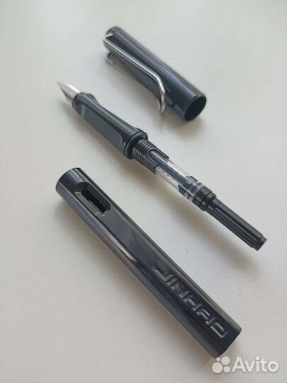 Перьевая ручка Jinhao